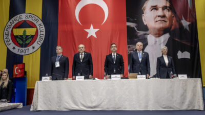 - Yüksek Divan Kurulu Başkanı Şekip Mosturoğlu:
"Futbol takımımızın aldığı beraberliğin