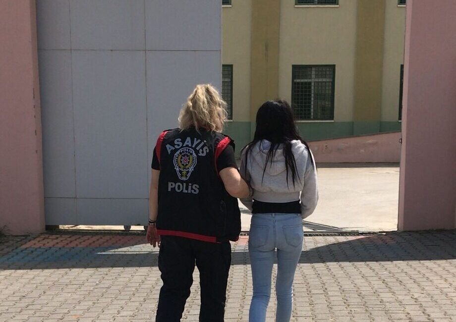 MUĞLA (AA) – Muğla'nın Fethiye ilçesinde, hakkında kesinleşmiş 38 yıl