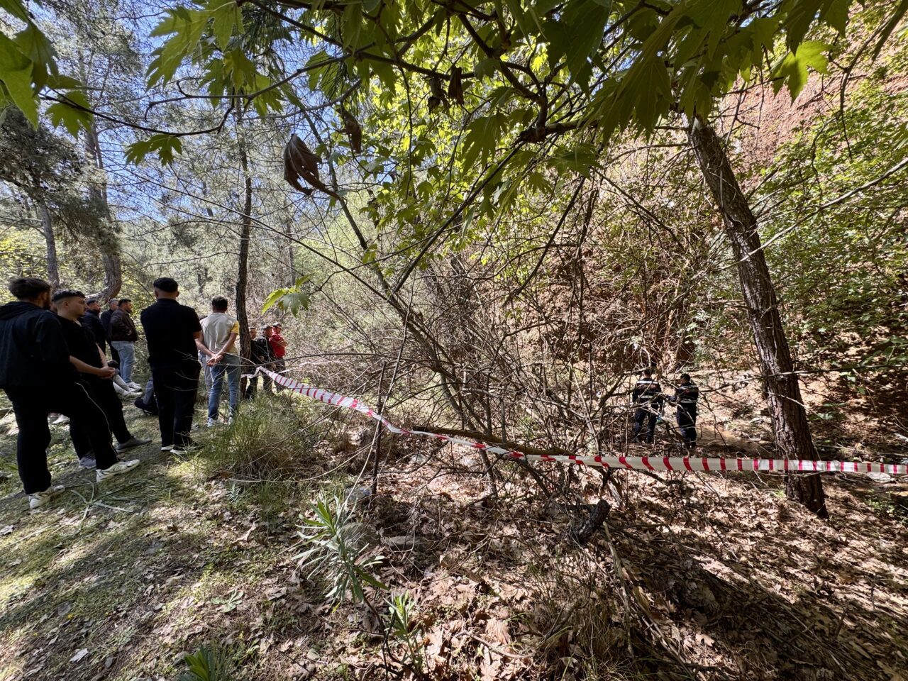 MUĞLA (AA) – Muğla'nın Fethiye ilçesinde uçurumdan düşen kişi yaşamını