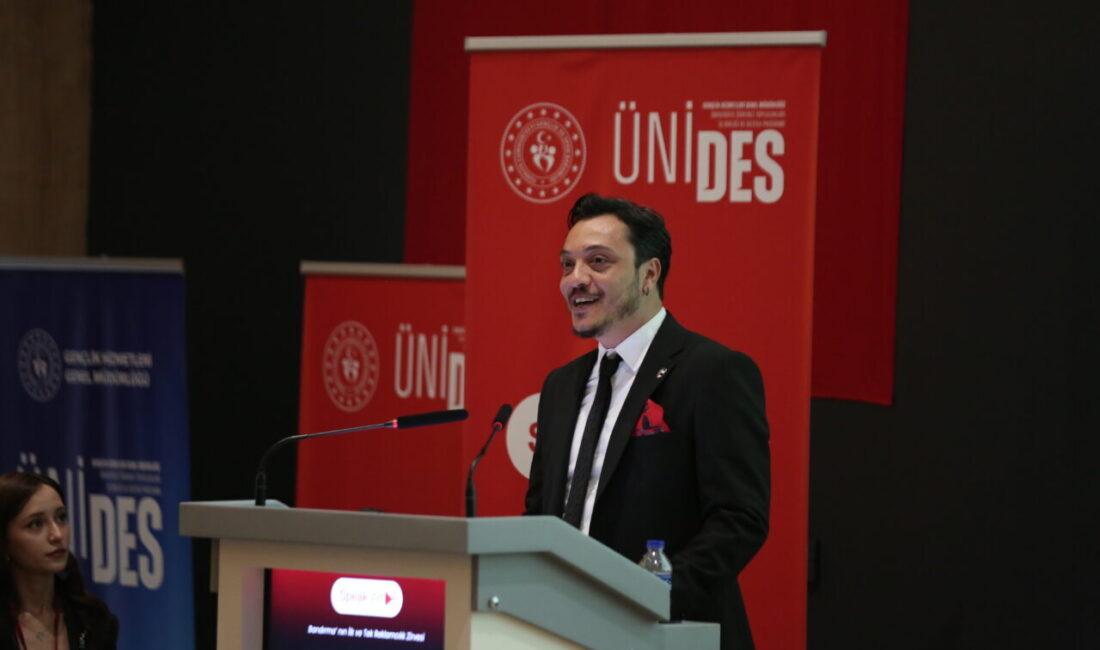 BALIKESİR (AA) – Balıkesir'de, Bandırma Onyedi Eylül Üniversitesi (BANÜ) İletişim