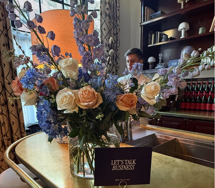 Soho House Amsterdam’da gerçekleşen FI Business buluşmasında, marka oluşumu üzerine