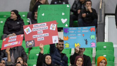 - Sakaryaspor : 2 - İstanbulspor : 2