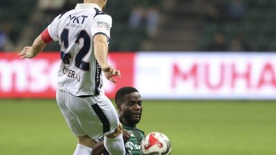 - Kocaelispor: 0 - RAMS Başakşehir: 0  (İlk yarı)