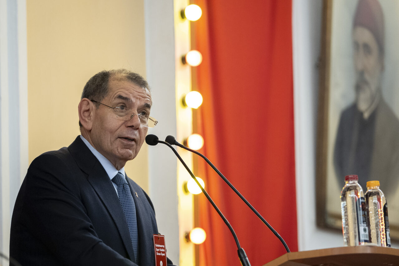 - "Futbol takımımız, Süper Lig'de 26. şampiyonluğa gidiyor. Takımıma inancım