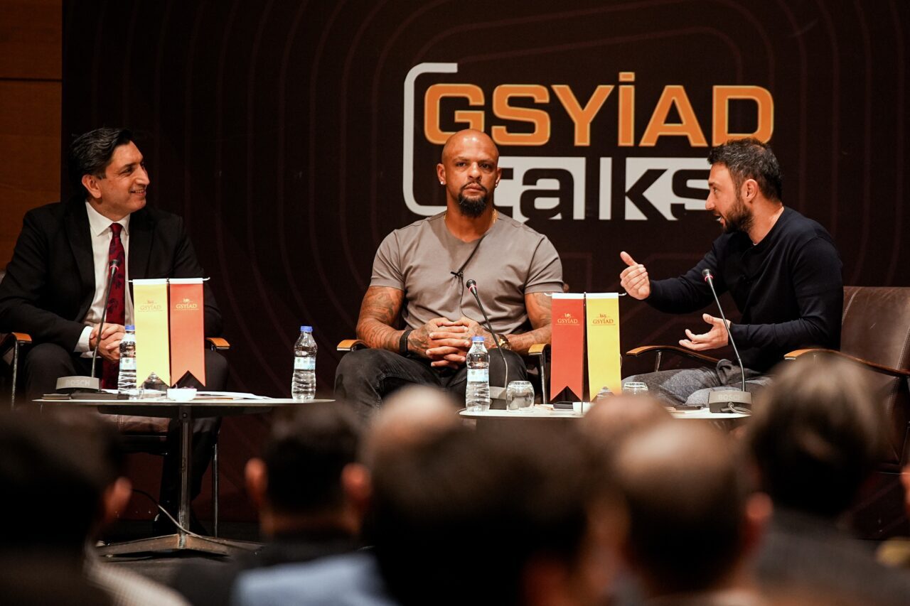 - "Adım adım bakmamız lazım ancak emin adımlarla şampiyonluğa bir