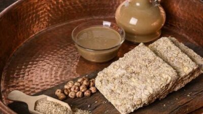 GAZİANTEP (AA) – Gaziantep'e özgü "leblebili kıtır helva" coğrafi işaret