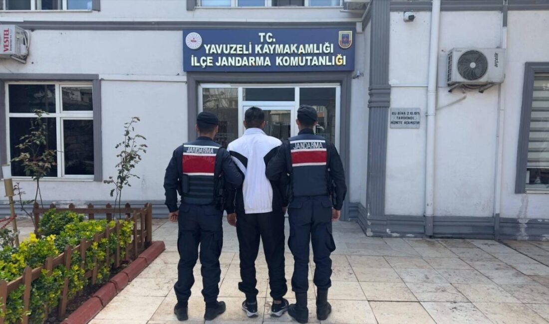 GAZİANTEP (AA) – Gaziantep'in Oğuzeli ve Yavuzeli ilçelerinde 2 firari