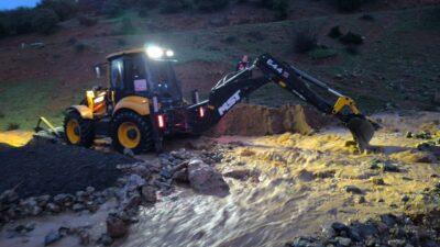 GAZİANTEP (AA) – Gaziantep'in Nurdağı ilçesinde sağanak hayatı olumsuz etkiledi.