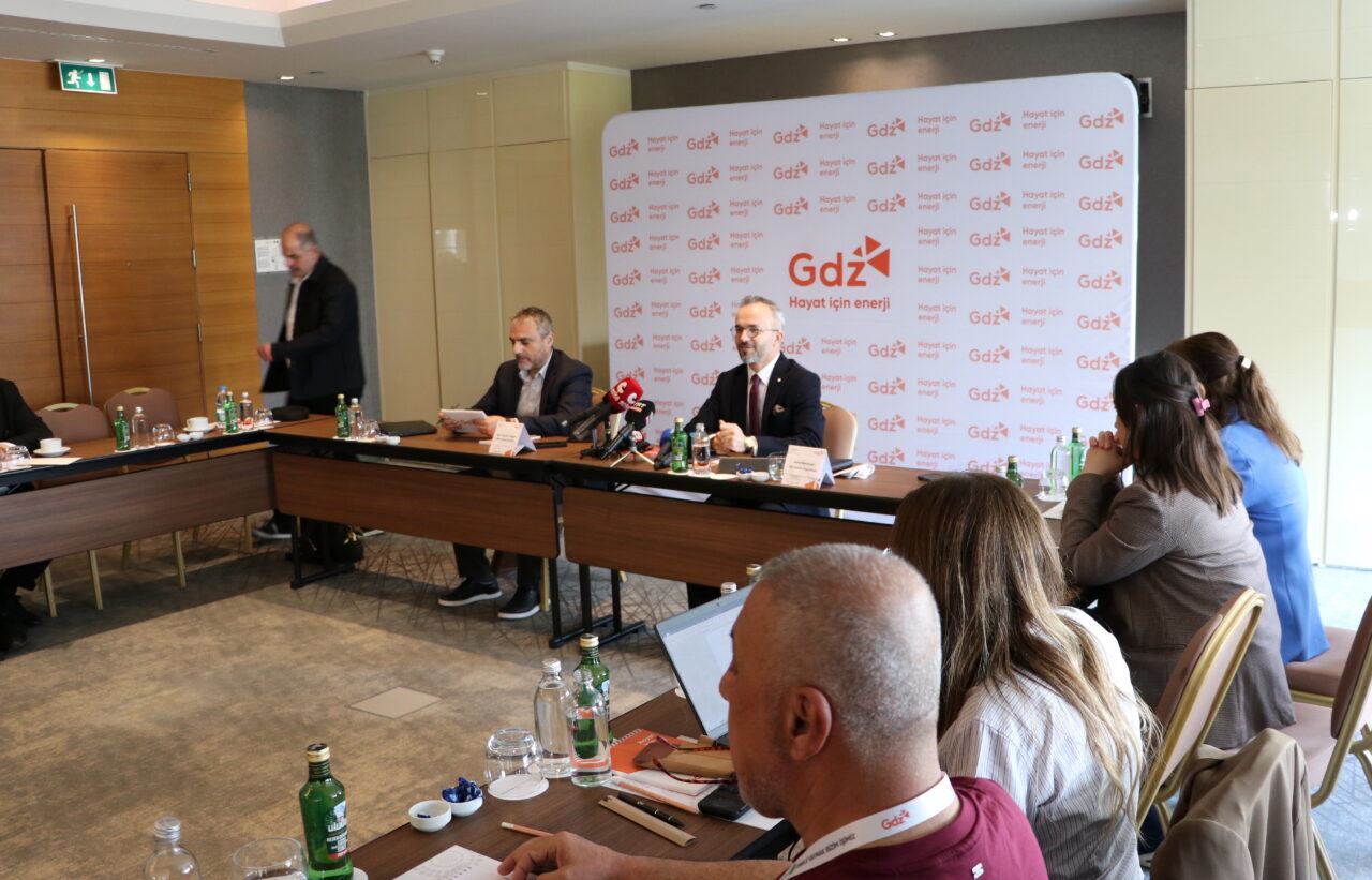 - Genel Müdür Ahmet Bayramoğlu:
- "Gdz Elektrik, 2026 yılında 13