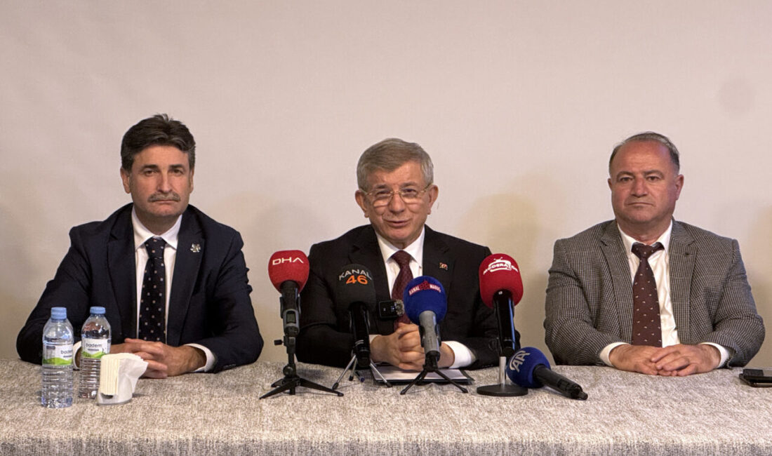 KAHRAMANMARAŞ (AA) – Gelecek Partisi Genel Başkanı Ahmet Davutoğlu, Kahramanmaraş'ta