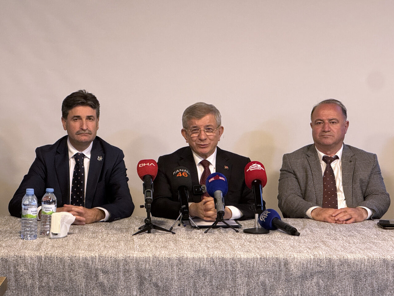 KAHRAMANMARAŞ (AA) – Gelecek Partisi Genel Başkanı Ahmet Davutoğlu, Kahramanmaraş'ta