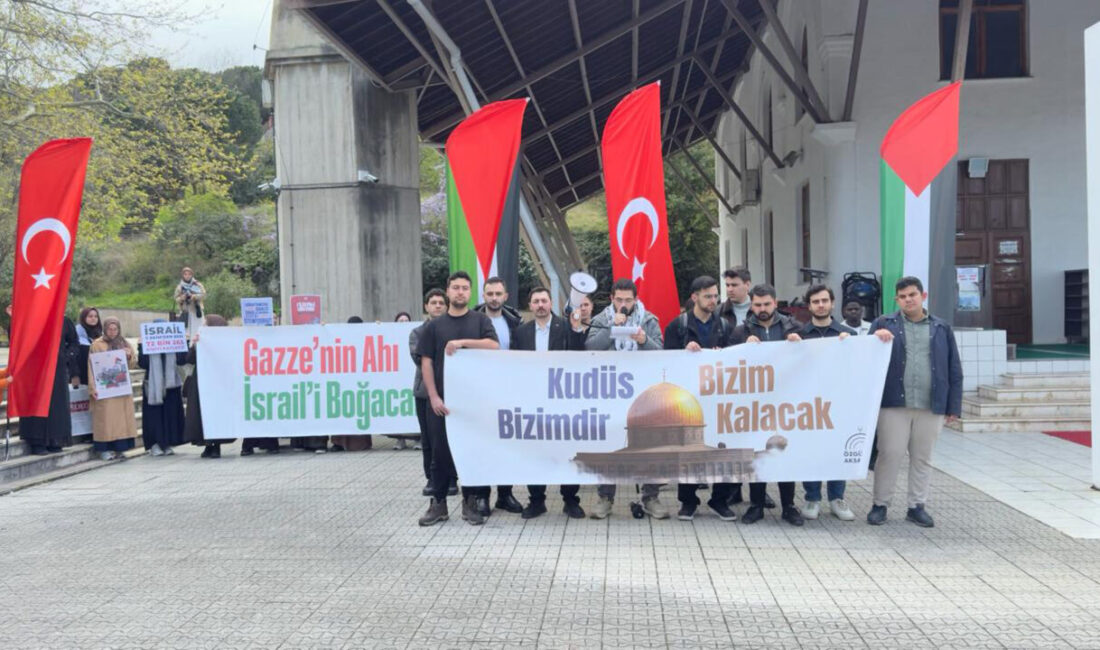 İSTANBUL (AA) – Genç İHH tarafından, İsrail'in Filistin'deki işgaline ve