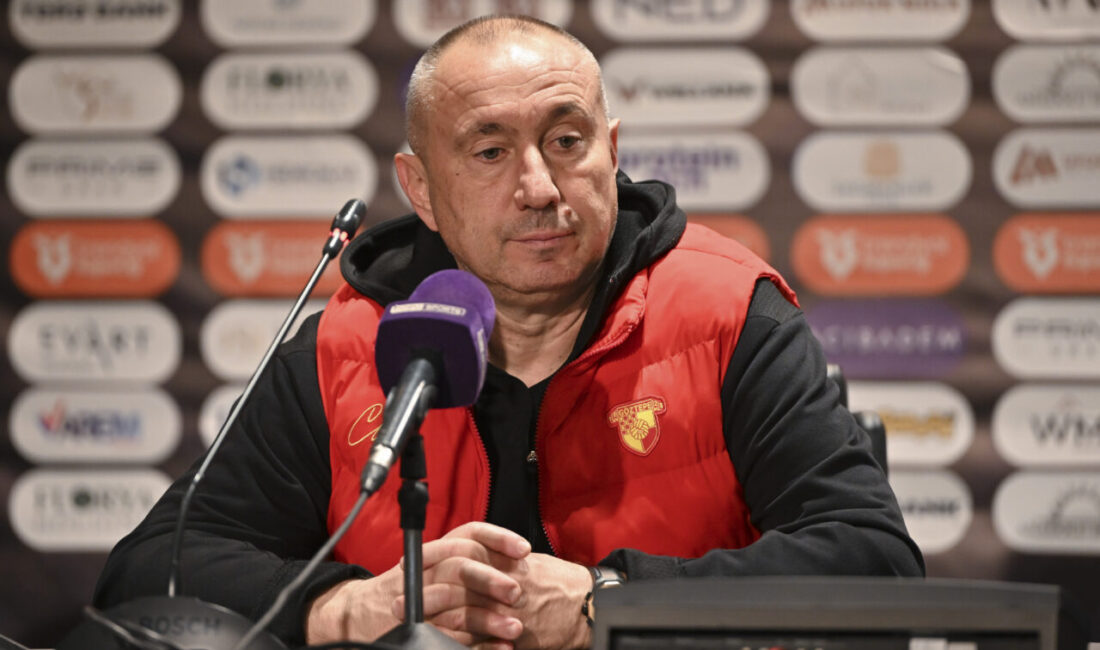- Göztepe Teknik Direktörü Stanimir Stoilov:
"İki takım adına da çok