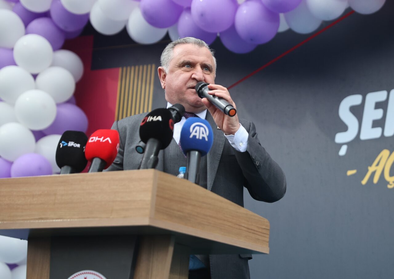 - "Türkiye bir spor devrimi yaşamaktadır. Dört bir yanda dünyanın