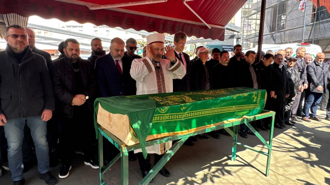 GİRESUN (AA) – Giresun'un Görele ilçesinde otomobilin çarpması sonucu tedavi