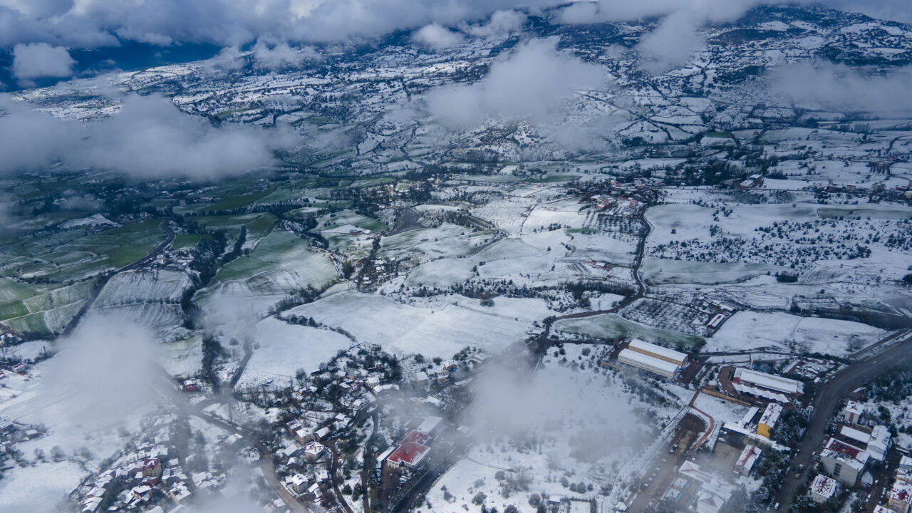 GÜMÜŞHANE (AA) – Gümüşhane, Bayburt, Artvin, Giresun ve Ordu'da kar