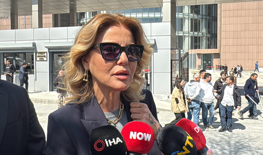 İSTANBUL (AA) – Şarkıcı Gülben Ergen, sosyal medya hesabından yaptığı