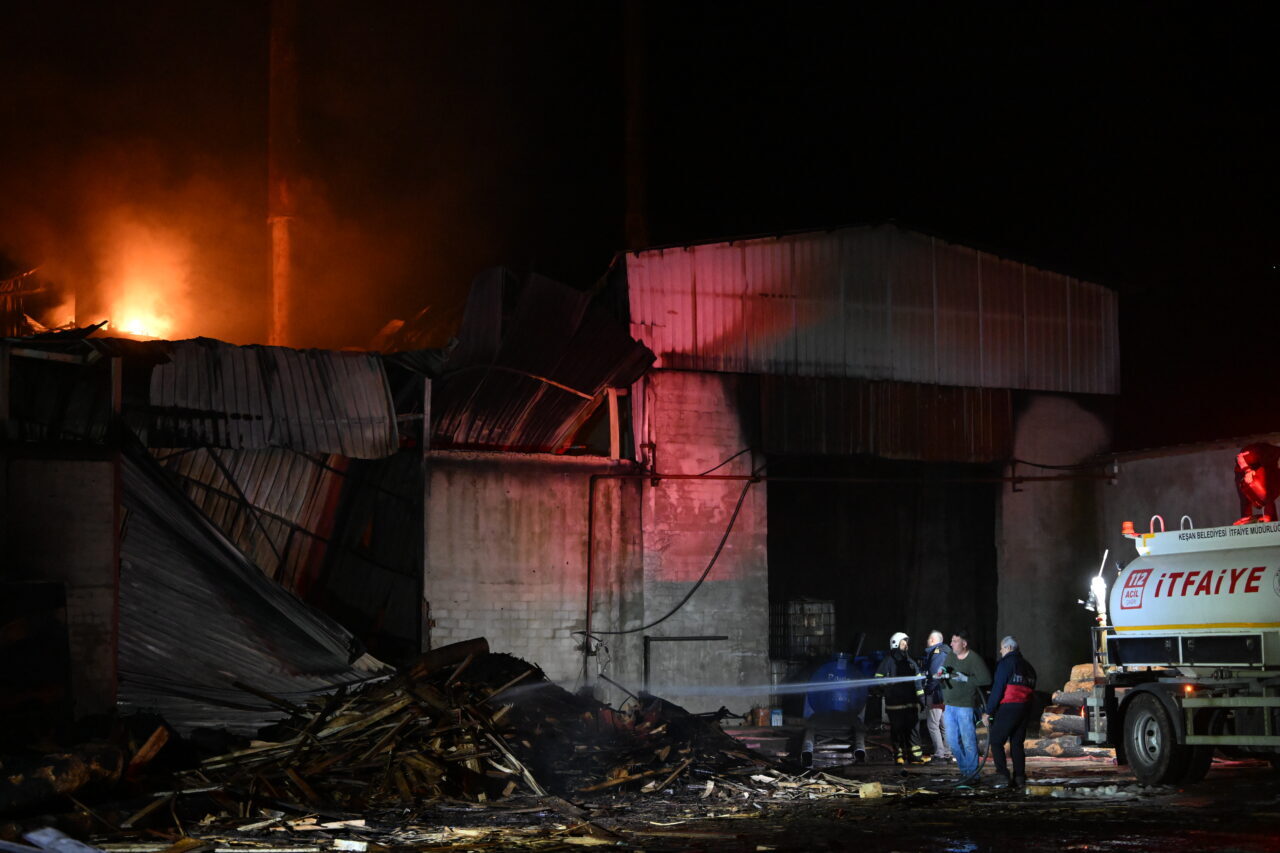 YANGININ KONTROL ALTINA ALINDIĞI BİLGİSİ EKLENDİ