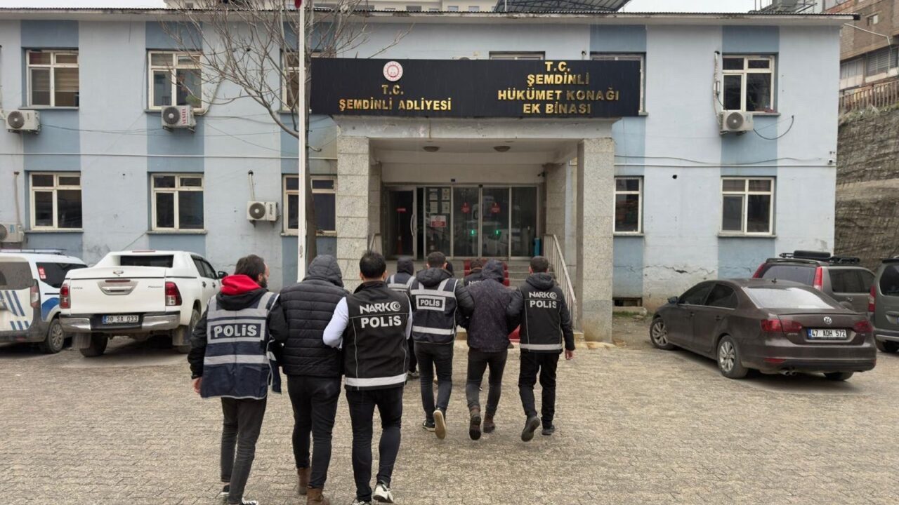 HAKKARİ (AA) – Hakkari'de hakkında kesinleşmiş hapis cezası bulunan firari