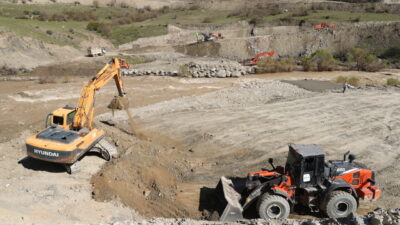 - Karayolları 11. Bölge Müdürü Demirhan Erol:
- "(Alternatif yol) Bu