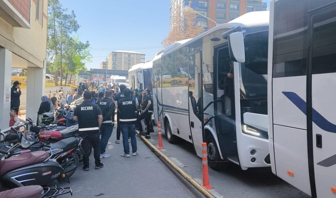 - Adliyeye sevk edilen zanlıların arasında eski Halfeti Belediye Başkanı