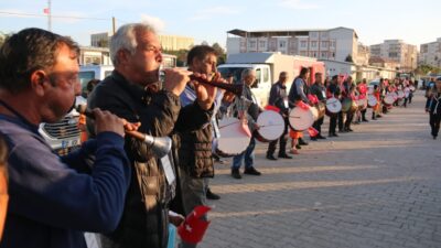 HATAY (AA) – Hatay'ın Kırıkhan ilçesinde, 8 Nisan Dünya Romanlar