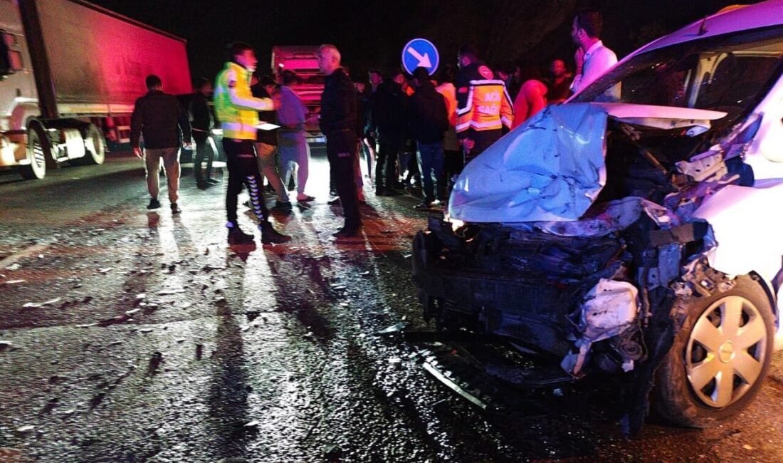 HATAY (AA) – Hatay’ın Belen ilçesinde iki otomobilin çarpışması sonucu