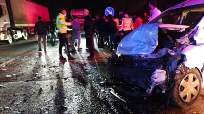 HATAY (AA) – Hatay’ın Belen ilçesinde iki otomobilin çarpışması sonucu
