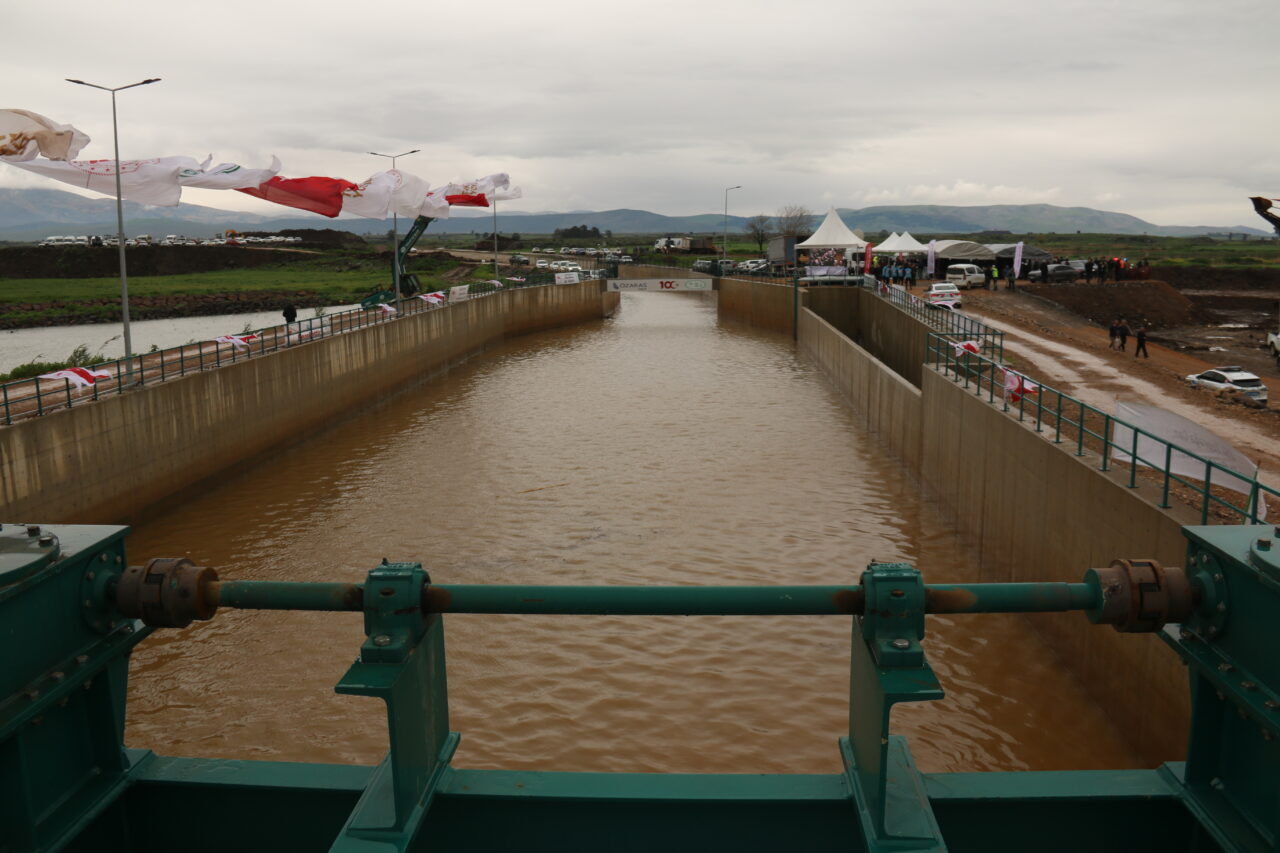 - Vali Mustafa Masatlı:
- "Kırıkhan, Reyhanlı ve Kumlu ilçelerimizin içerisinde