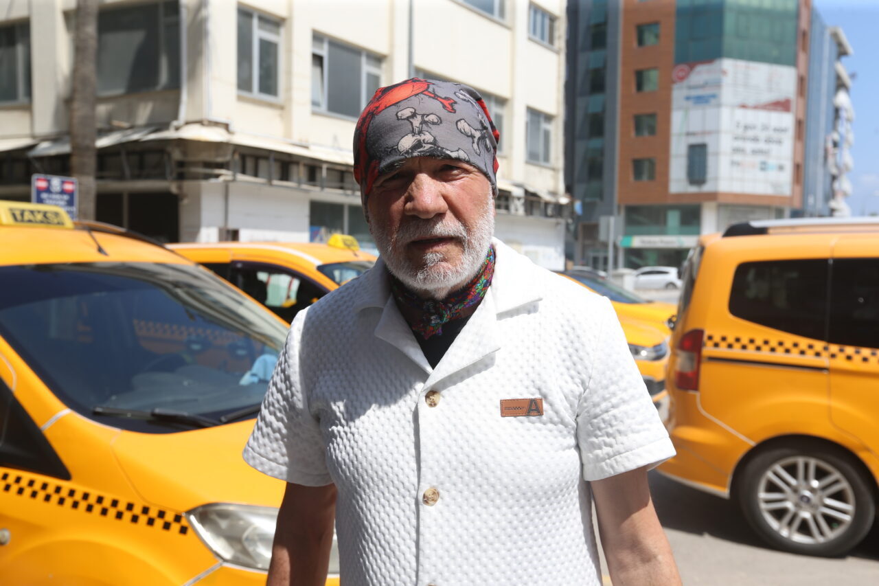 HATAY (AA) – Hatay'ın İskenderun ilçesinde satırla saldırdığı 3 kişiyi