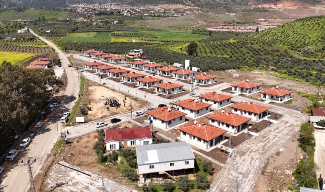 HATAY (AA) – Hatay'ın Kırıkhan ilçesinde yapımı tamamlanan 28 köy