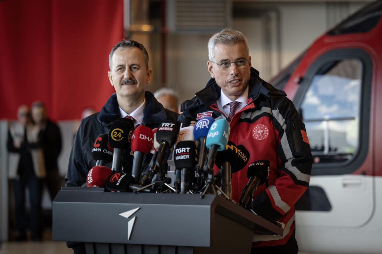 - Sağlık Bakanı Memişoğlu:
- "Dağ başında mahsur kalan bir vatandaşımız,