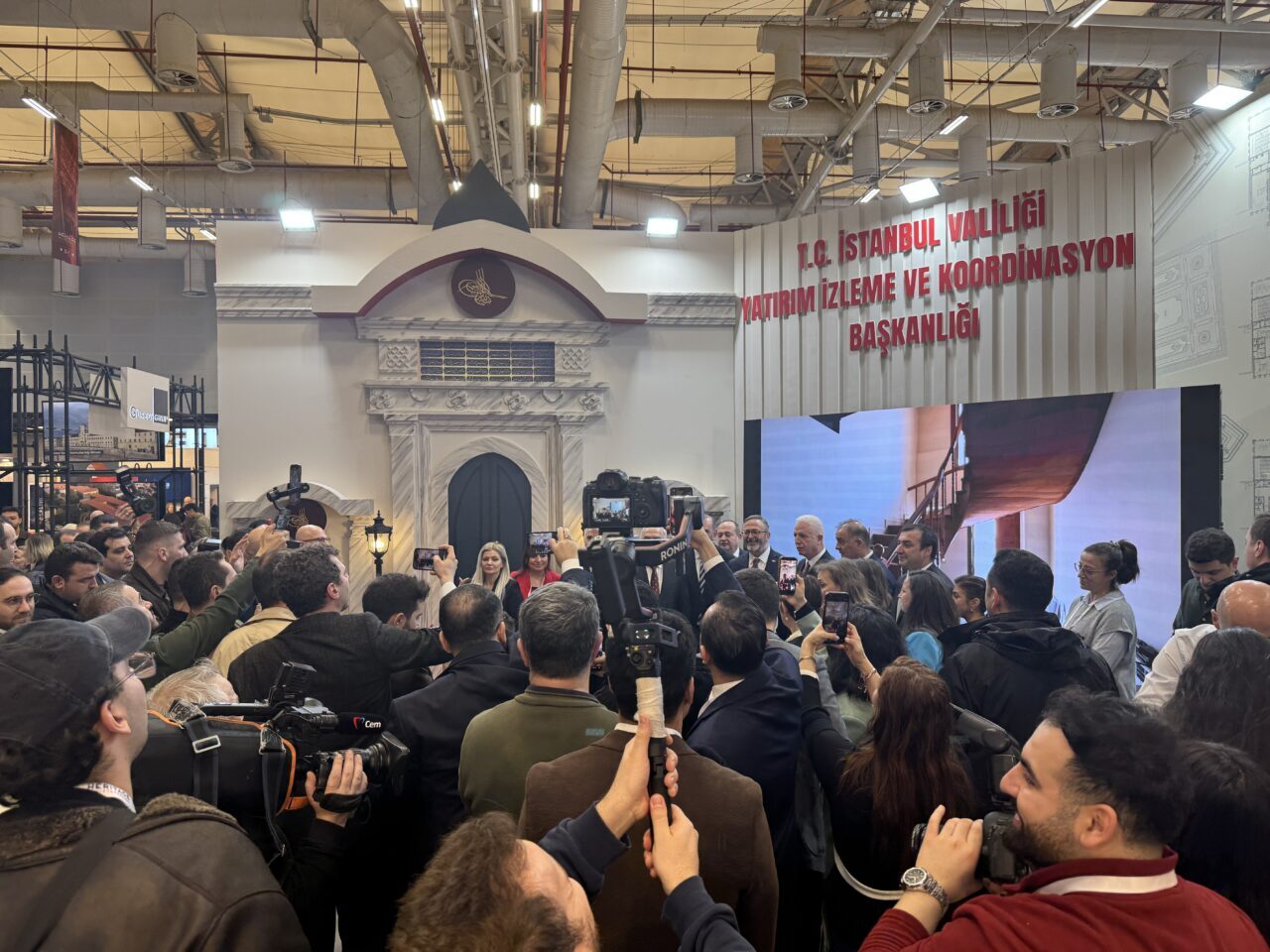 - Bu yıl "Tarihi Yarımada" temasıyla organize edilen fuar, kültürel