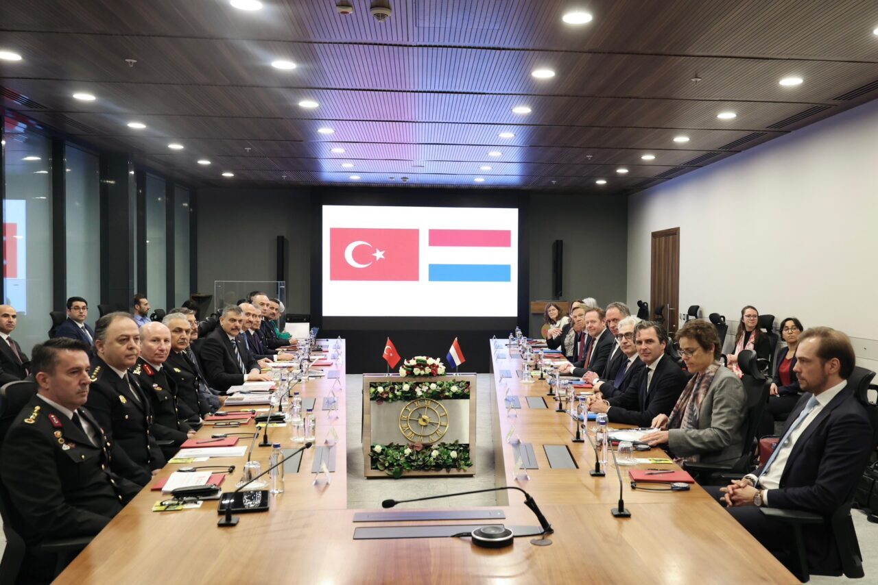 ANKARA (AA) – İçişleri Bakanı Mustafa Çiftçi, Hollanda Adalet ve