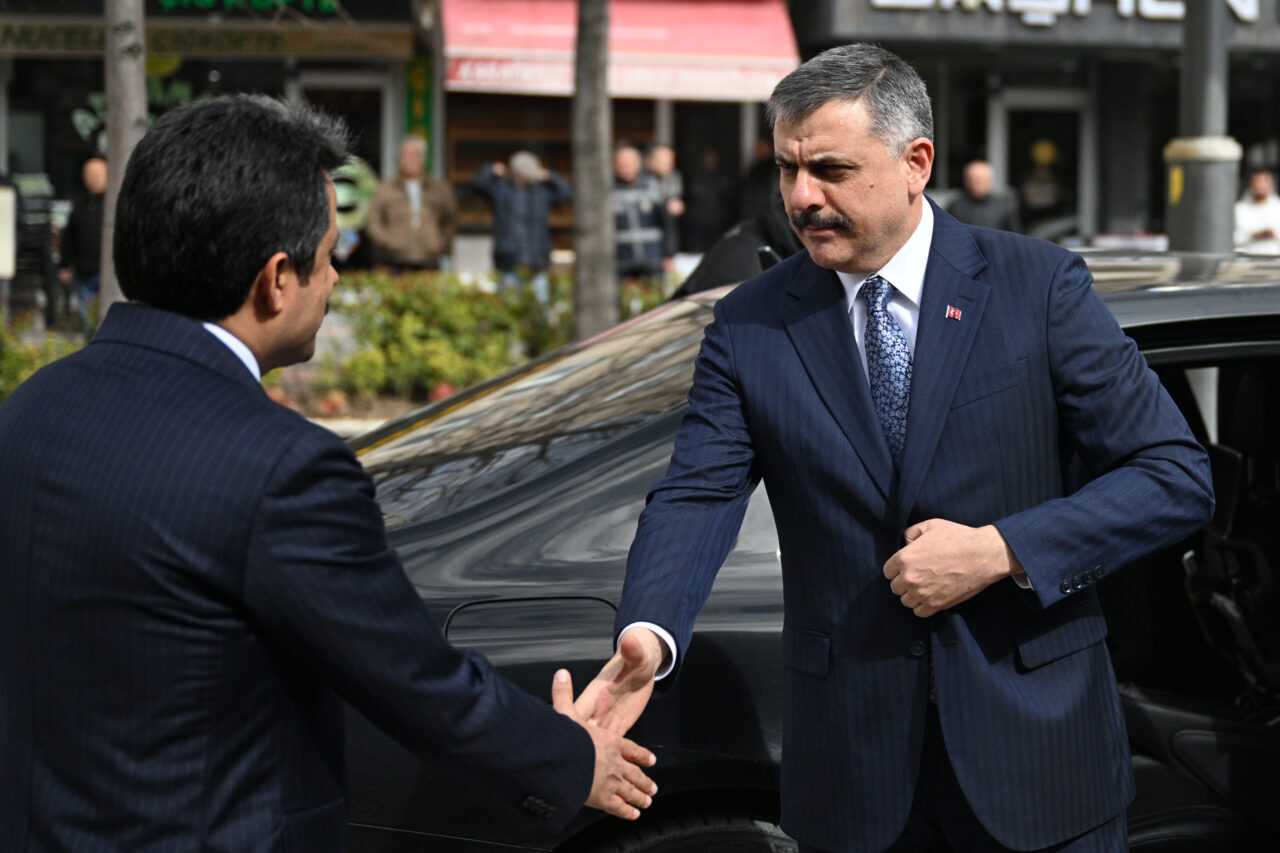 KIRŞEHİR (AA) – İçişleri Bakanı Mustafa Çiftçi, Kırşehir'de çeşitli ziyaretler