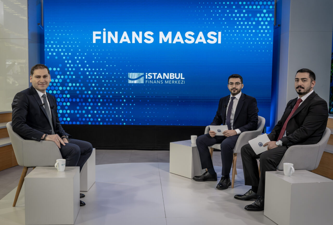 - "Bu yılın ikinci yarısında 4. ana pistimizi de devreye
