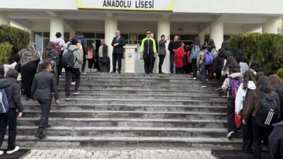 IĞDIR (AA) – Iğdır Valisi Mustafa Fırat Taşolar ile protokol