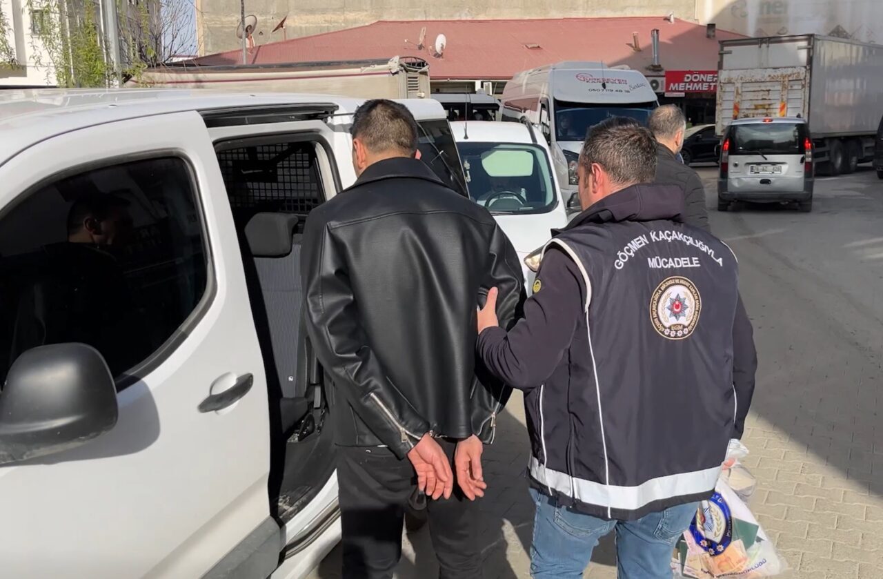 IĞDIR (AA) – Iğdır'da düzenlenen göçmen kaçakçılığı operasyonunda 7 şüpheli