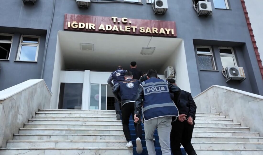 IĞDIR (AA) – Iğdır'da düzenlenen göçmen kaçakçılığı operasyonunda gözaltına alınan