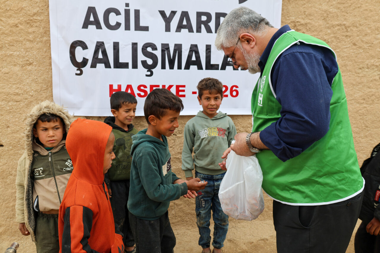- Bölgede yaşayan Aliye el-Ali:
- "Bölgede hiçbir şey yok. Türkiye