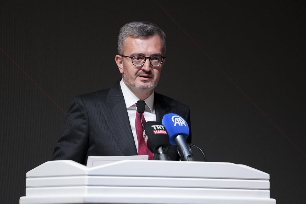 - "Doğru, teyit edilmiş ve güvenilir bilgiye dayalı bir enformasyon