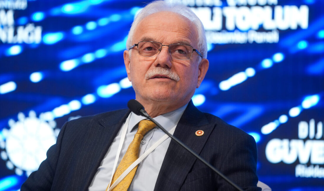 - "Dijital Çağda Güvenli Toplum: Riskler ve Çözümler Paneli"nin birinci