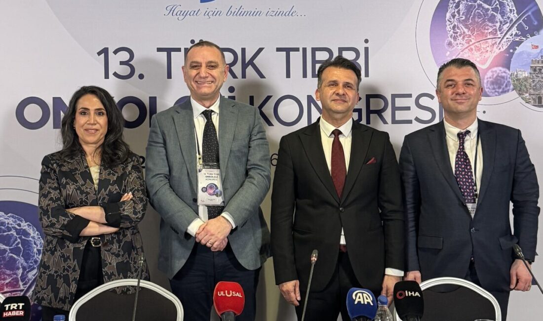 - Türk Tıbbi Onkoloji Derneği Başkanı Prof. Dr. Nuri Karadurmuş:
-