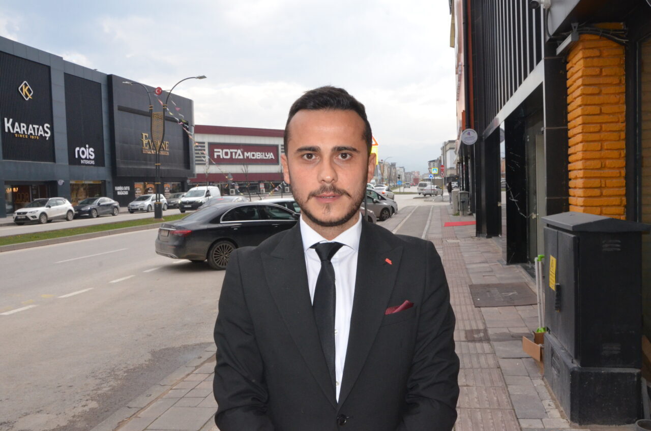 BURSA (AA) – Bursa'nın İnegöl ilçesinde Ertuğrulgazi Mobilyacılar Caddesi Derneği