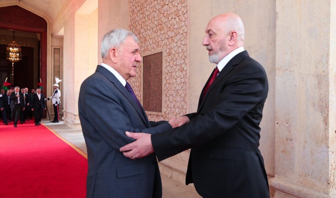 BAĞDAT (AA) – Irak'ın yeni Cumhurbaşkanı Nizar Amedi, düzenlenen resmi