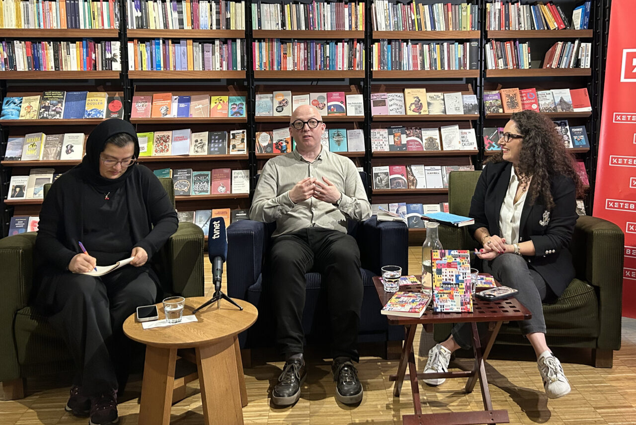 İSTANBUL (AA) – İrlandalı yazar ve müzisyen Ronan Hession, Ketebe