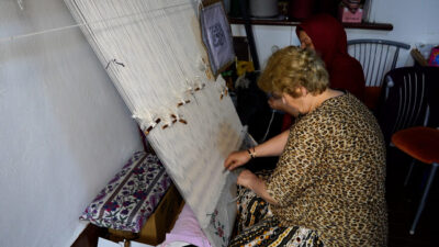 ISPARTA (AA) – Isparta'nın Keçiborlu ilçesindeki İstasyon Sanat Evi, kadınların