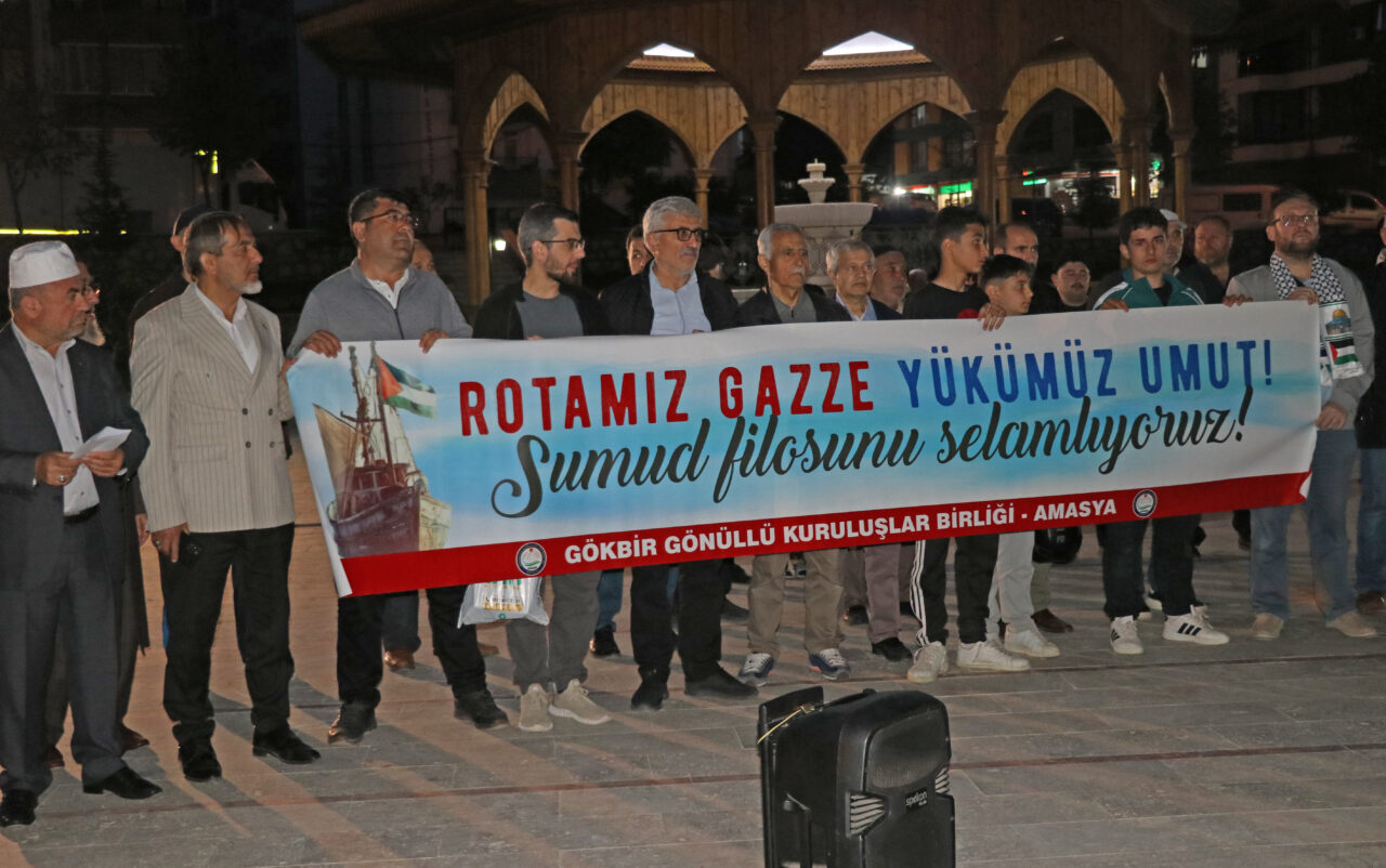 AMASYA (AA) – Amasya'da vatandaşlar, Gazze'ye insani yardım ulaştırmak amacıyla