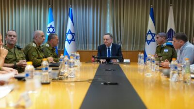 - Katz, İran'a saldırı için hazırlıkları yaptıklarını, hedefleri belirlediklerini ve