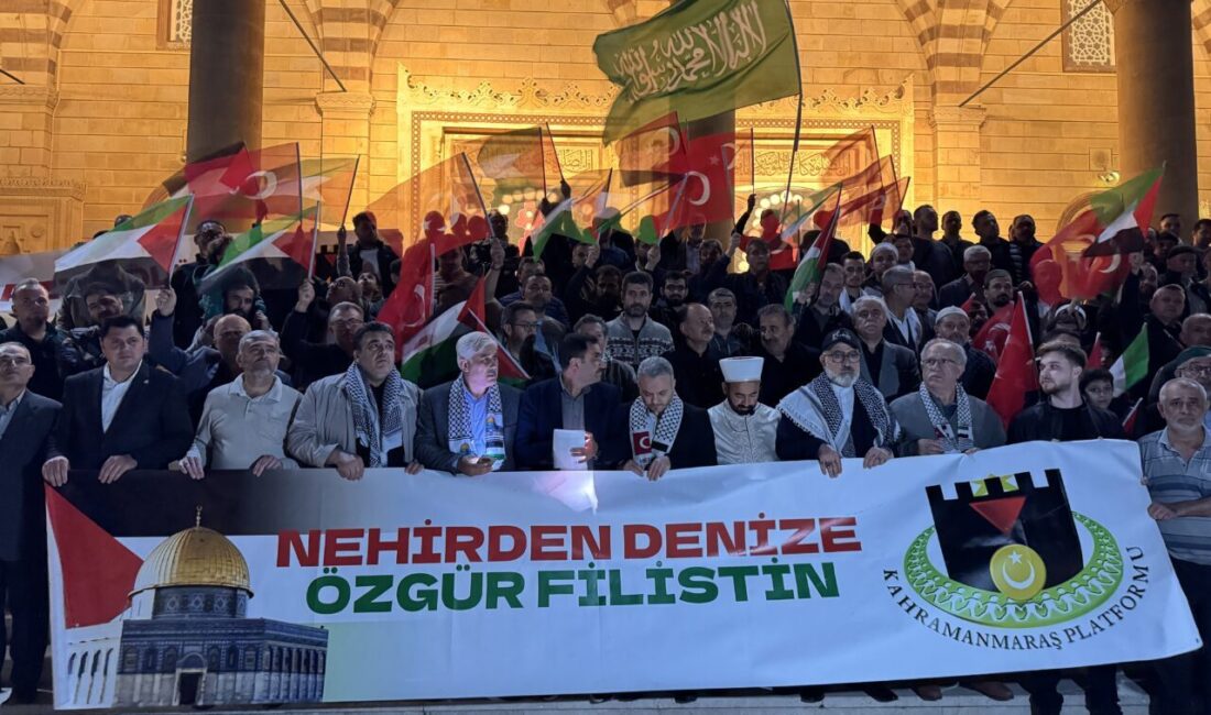 MALATYA (AA) – Malatya, Kahramanmaraş ve Adıyaman'da vatandaşlar, İsrail'in Gazze'ye